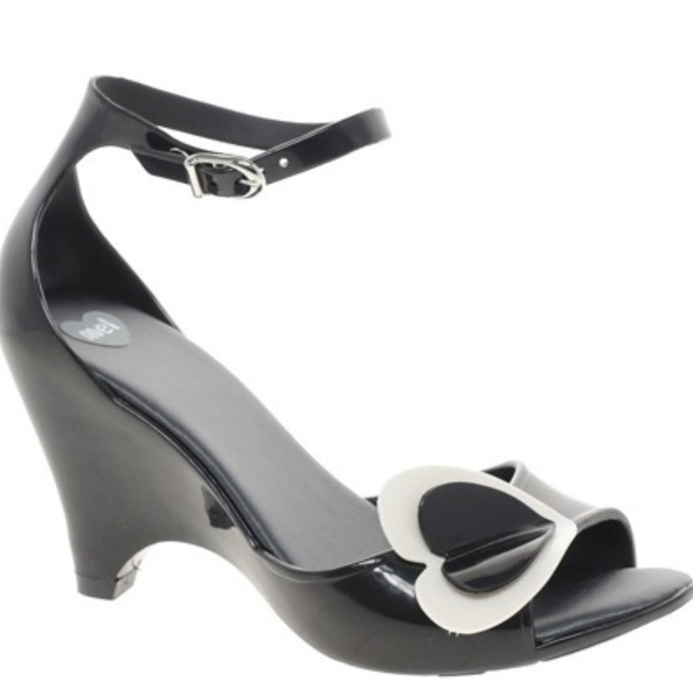 Melissa dreamed heart wedge Euc